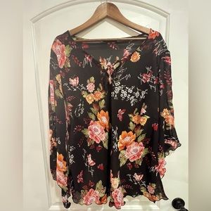 Ninety Floral print bell sleeved light weight blouse